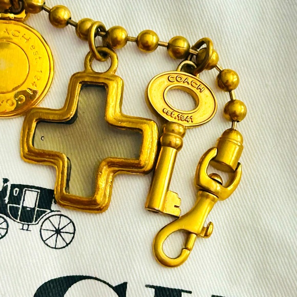 💰SOLD💰Vintage Coach 1941 Charm Bracelet - Picture 7 of 15